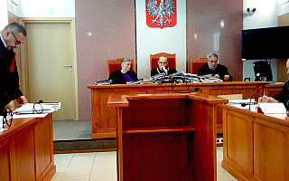Przed Sądem Okręgowym w Olsztynie po raz kolejny ruszył proces byłego komornika z Działdowa. Wyrok na początku lipca